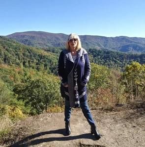 Meet your Posher, Pat